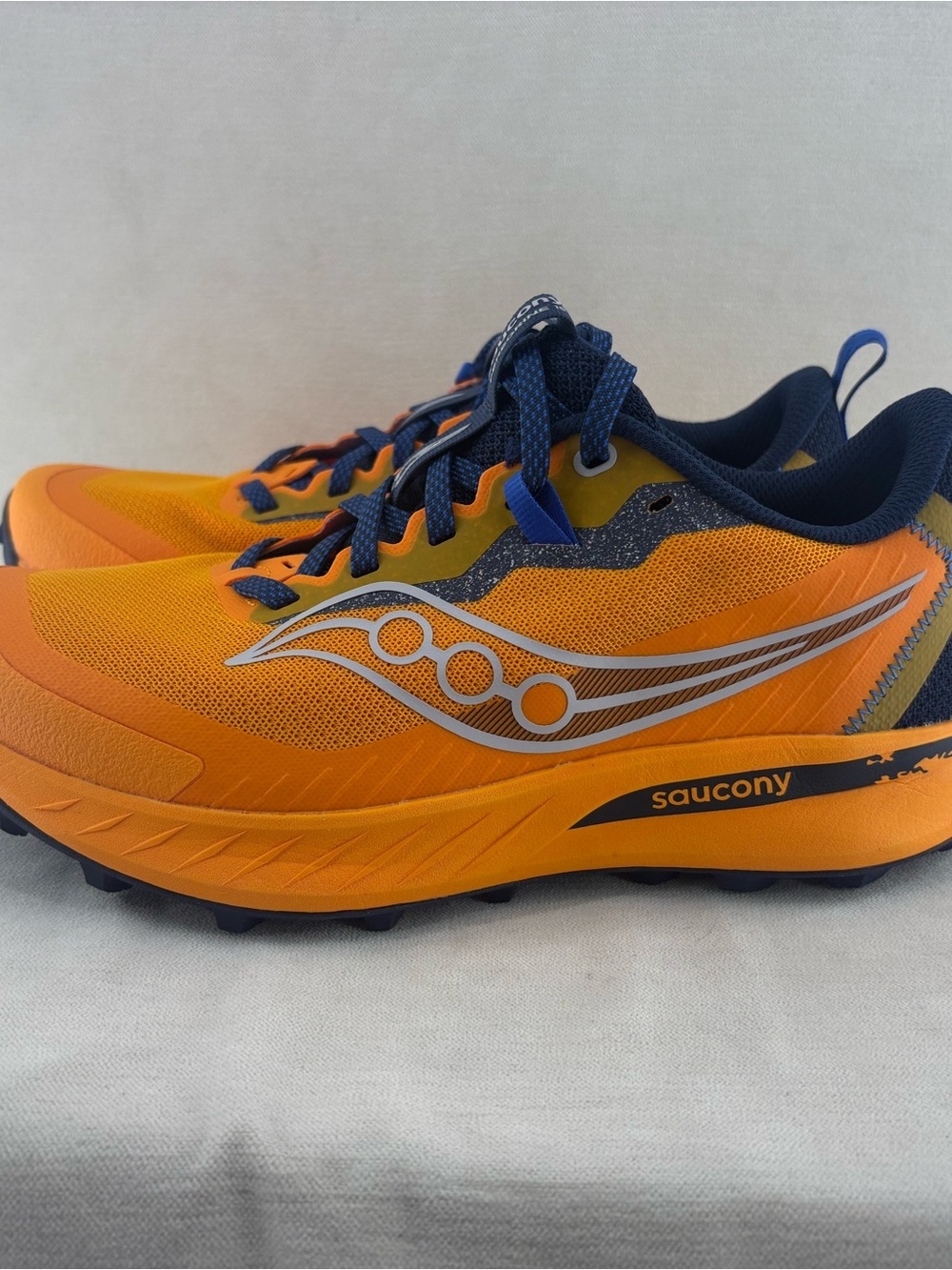 Saucony peregrine Orange / Navy Trail Sneakers Mens 7.5/40.5 NEW